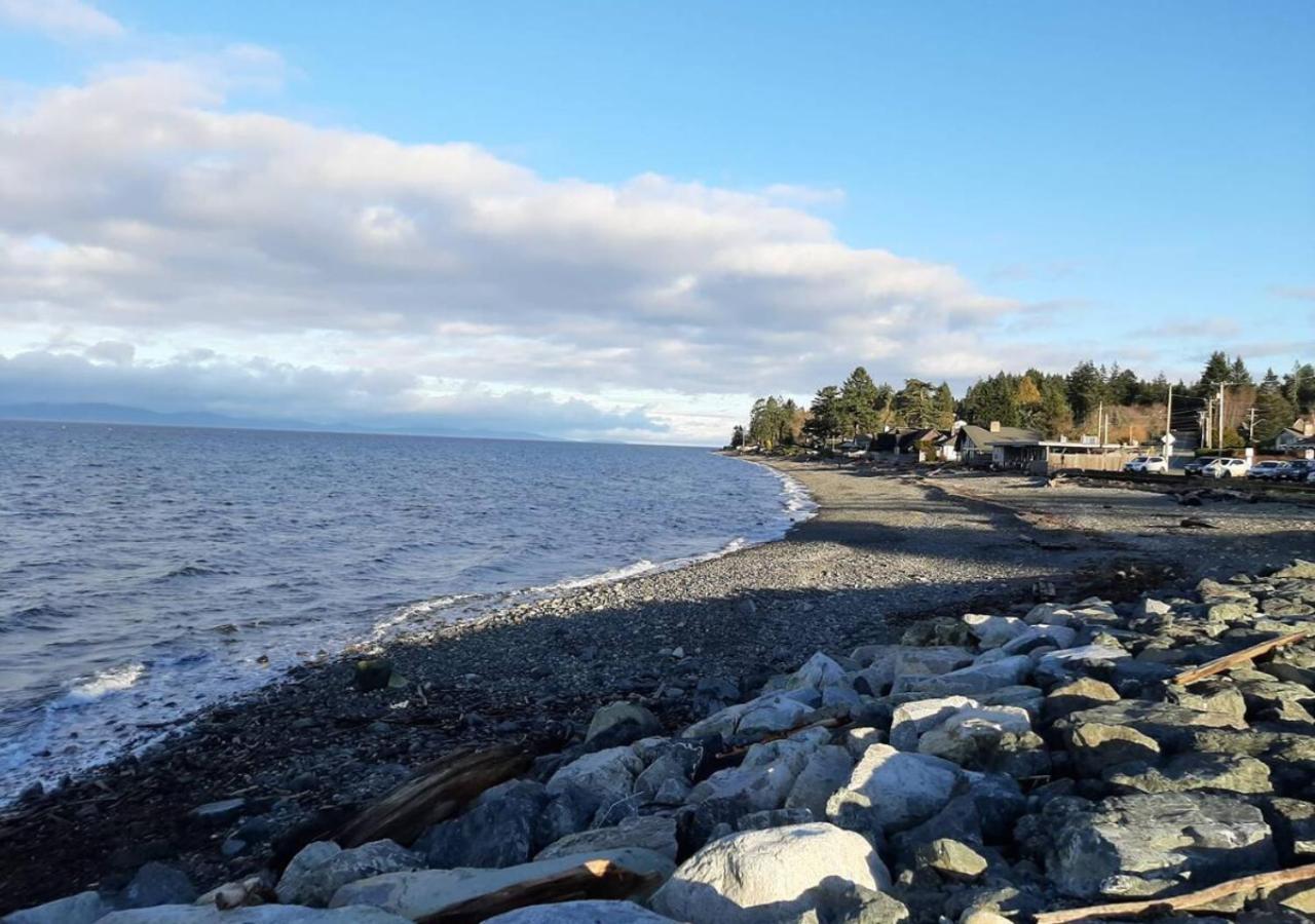 Oceanside Manor - Golf Course View Bed & Breakfast Qualicum Beach Exterior foto