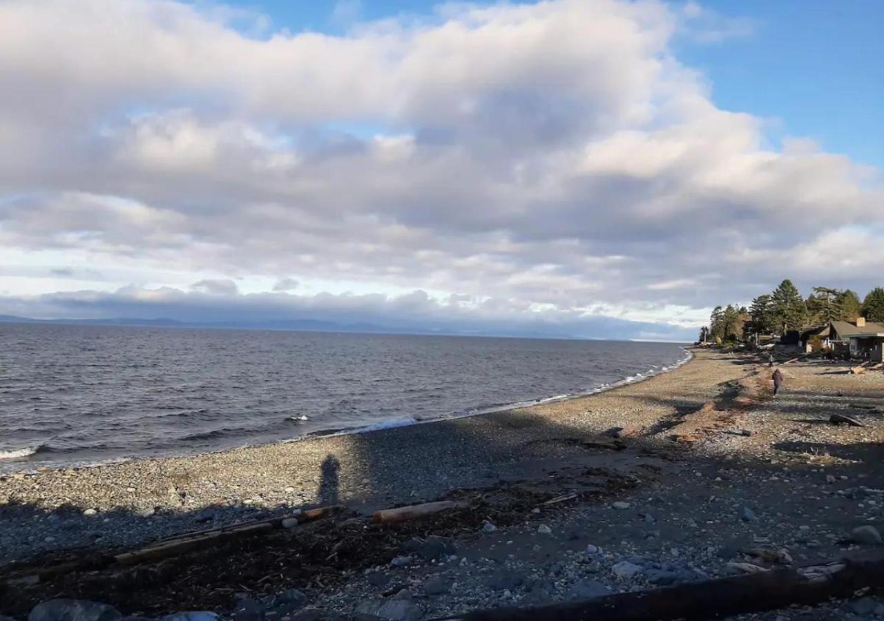 Oceanside Manor - Golf Course View Bed & Breakfast Qualicum Beach Exterior foto